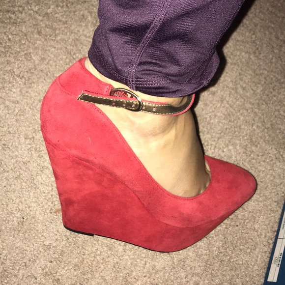 Sam Edelman Suede Wedges - Picture 8 of 8